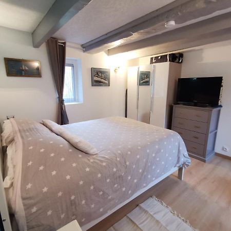 Le Rez De Jardin Apartamento Honfleur Exterior foto
